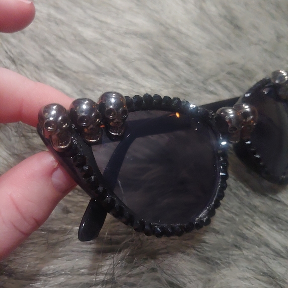 Womens Plastic Acyrlic Black bling rhinestone custom skull sunglasses main image 4
